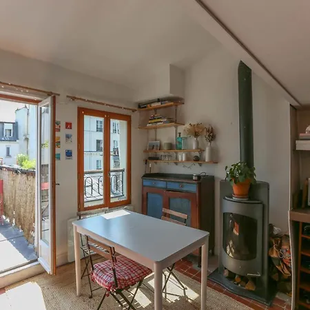 Charming 40M With Terrace In Paris *