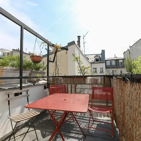 Charming 40M With Terrace In Paris *