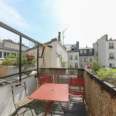 Charming 40M With Terrace In Paris דירה פריז